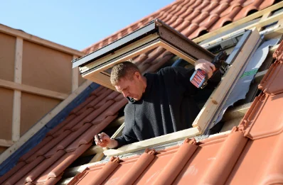 Pose de fenêtres de toit Velux à Abos